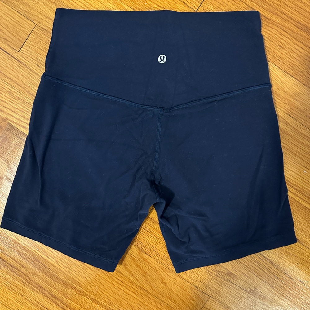 Lululemon Align 6” High Rise Short Size 8 Navy